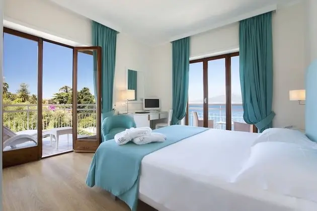 Panoramic Tek Büyük Yataklı Oda, 1 Çift Kişilik Yatak, Balkon, Deniz Manzaralı