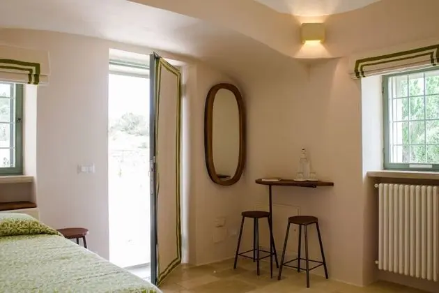 Deluxe Tek Büyük Yataklı Oda (Trullo A)