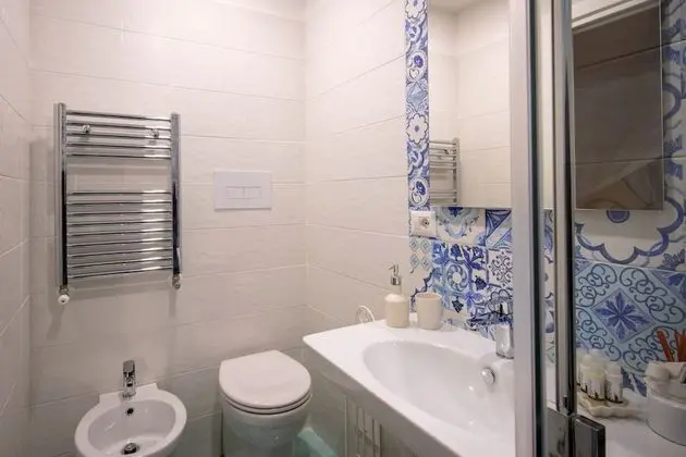 Üç Kişilik Oda, Balkon, Şehir Manzaralı