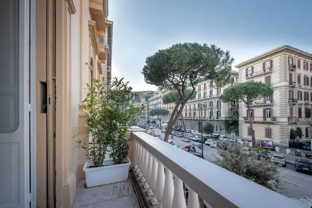 Üç Kişilik Oda, Balkon, Şehir Manzaralı