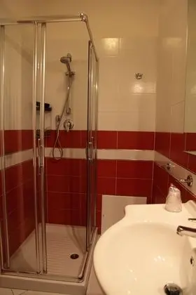 Economy Tek Büyük veya İki Ayrı Yataklı Oda, Balkon
