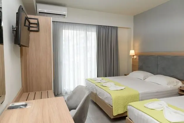 Deluxe Üç Kişilik Oda