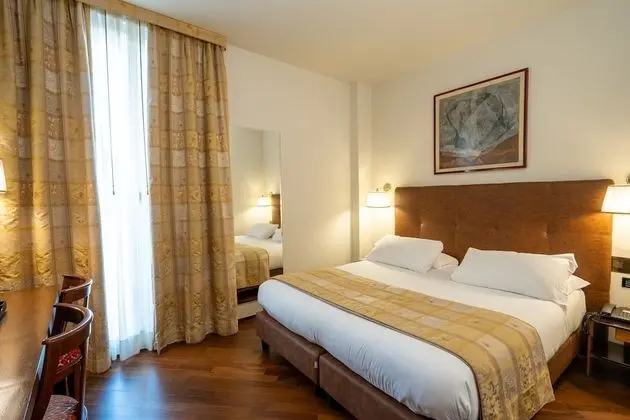 Classic Tek Büyük veya İki Ayrı Yataklı Oda