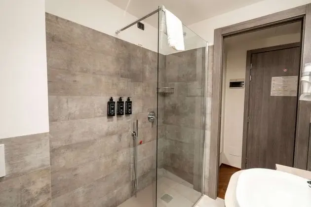 Economy Tek Büyük Yataklı Oda, 1 Büyük (Queen) Boy Yatak