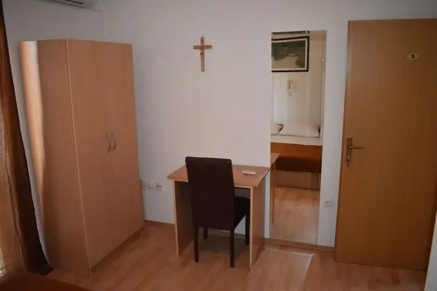 Tek Büyük Yataklı Oda