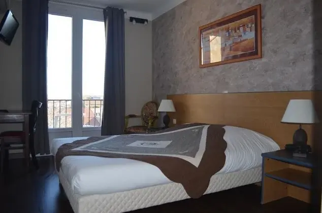 Comfort Tek Büyük Yataklı Oda