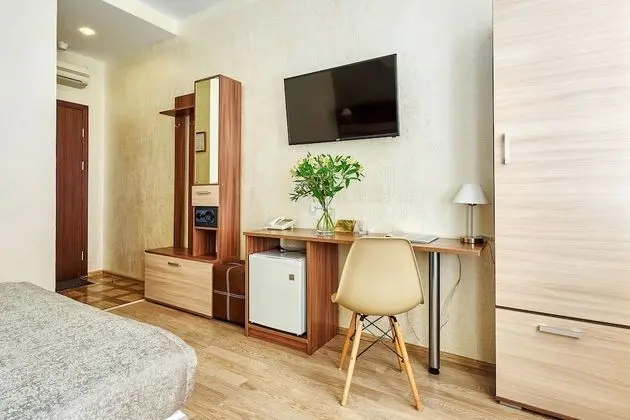 Comfort Tek Büyük Yataklı Oda