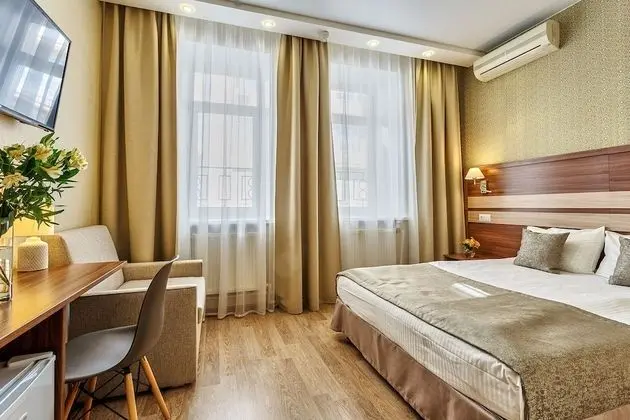 Comfort Tek Büyük Yataklı Oda