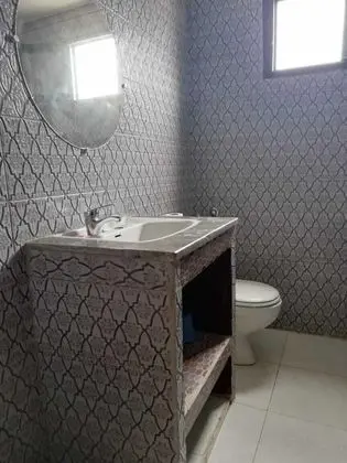 Üç Kişilik Oda, Birden Çok Yatak, Avlu Manzaralı