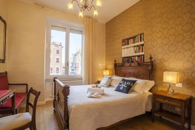 Romantic Tek Büyük Yataklı Oda