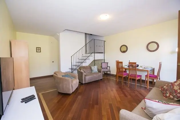 Family Apart Daire, Birden Çok Yatak, 2 Banyolu, Bahçeli (Regina Villetta)