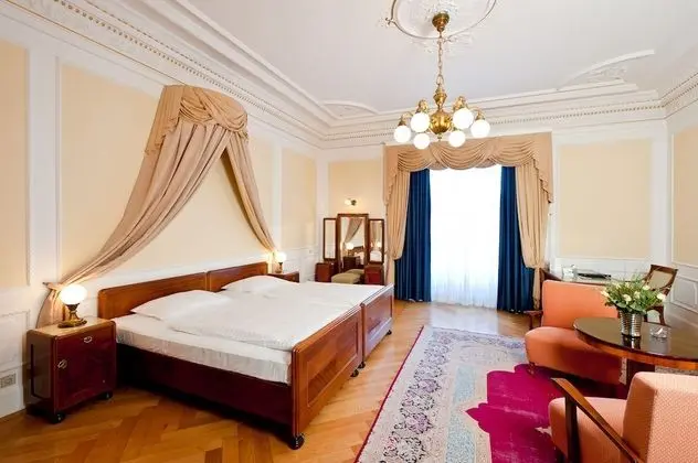 Deluxe Oda, 1 Çift Kişilik Yatak
