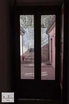 Tek Kişilik Oda, Avlu Manzaralı