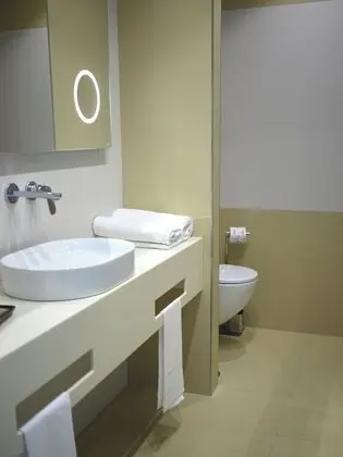Dört Kişilik Oda, Balkon