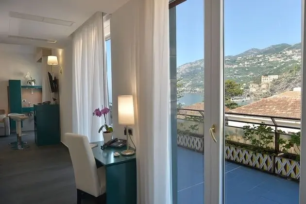 Süit, Teras, Deniz Manzaralı