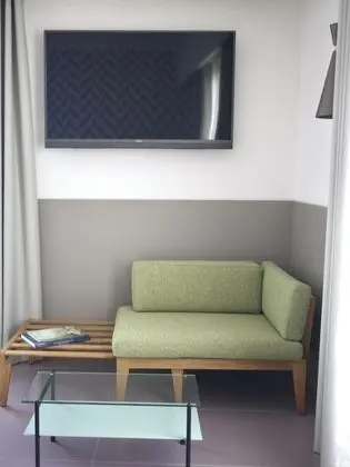 Üç Kişilik Oda, Balkon