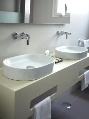 Üç Kişilik Oda, Balkon