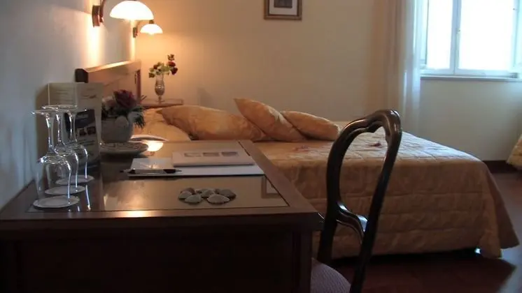 Business Büyük Yataklı Tek Kişilik Oda, 1 Çift Kişilik Yatak