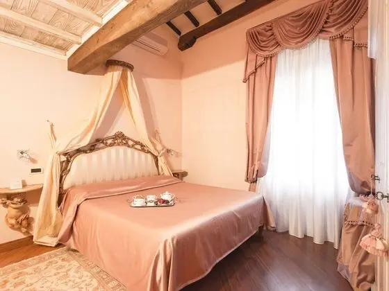 Süit (up to 4 people)