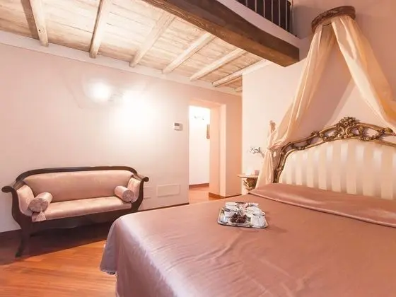 Süit (up to 4 people)