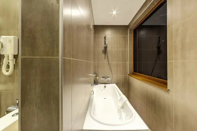 Suit Two Bedrooms