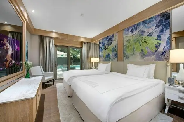 Emerald Villa