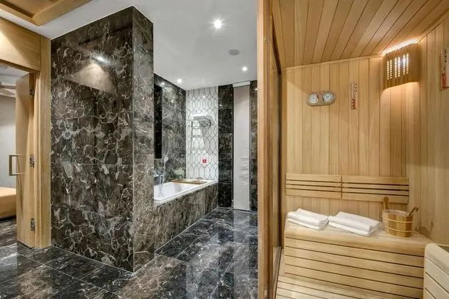 Emerald Villa
