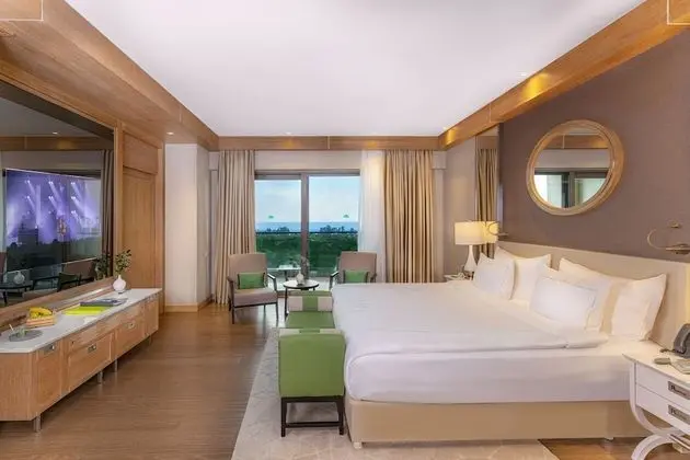 Jade Junior Room