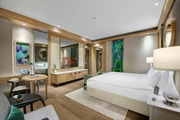 Jade Room
