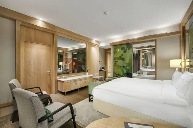 Jade Senior Room