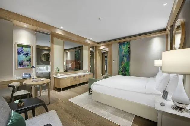 Jade Suite
