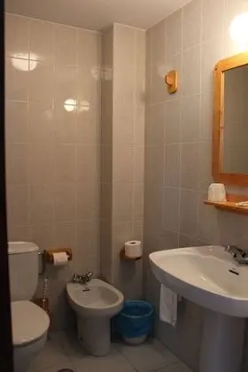 Büyük Yataklı Tek Kişilik Oda