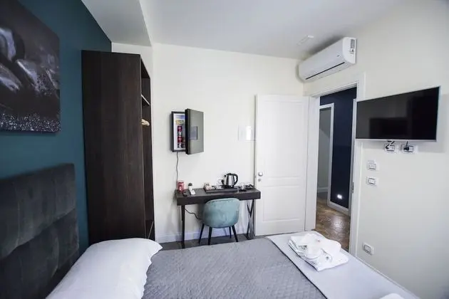 Comfort Büyük Yataklı Tek Kişilik Oda