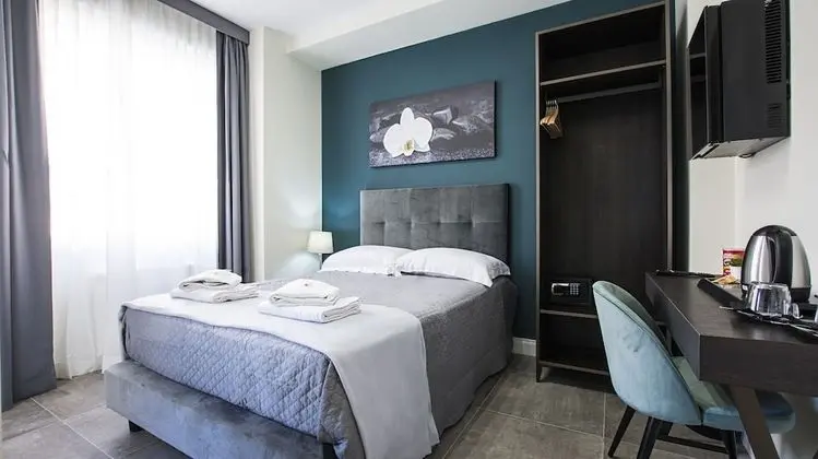 Economy Tek Büyük Yataklı Oda