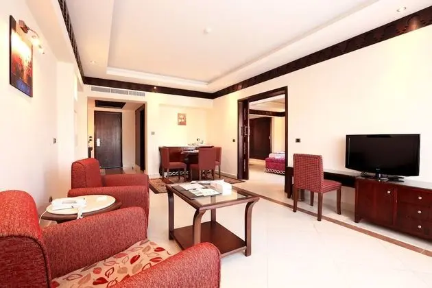 Deluxe Suite with Spa Bath