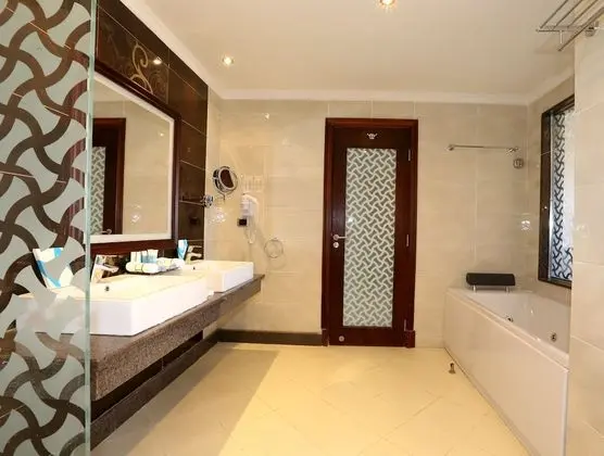 Deluxe Tek Büyük Yataklı Oda, Deniz Manzaralı