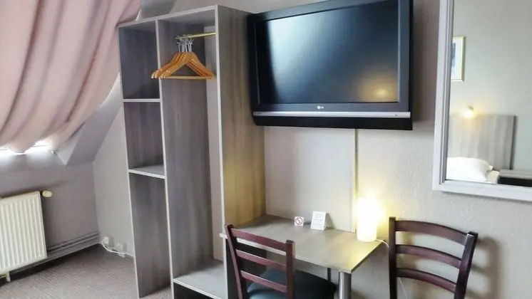 Economy Tek Büyük Yataklı Oda