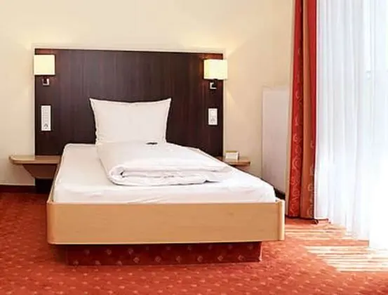 Tek Kişilik Oda, 1 Tek Kişilik Yatak, Sigara İçilmez