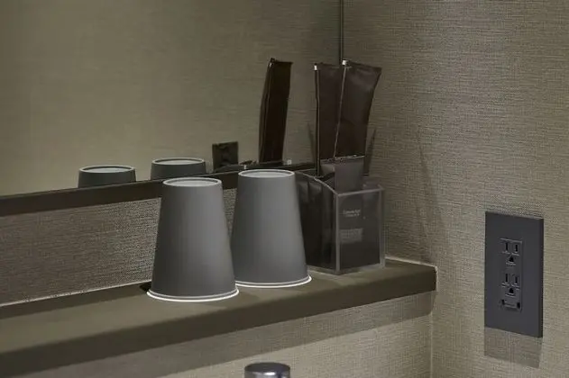 İki Ayrı Yataklı Oda, Sigara İçilmez (Loft Bed, Shower Only)