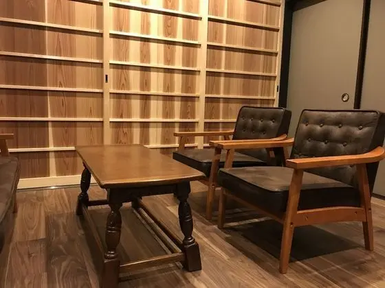 Traditional Ev (Reikaku Yasaka)