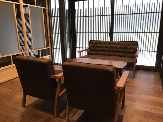 Traditional Ev (Reikaku Yasaka)