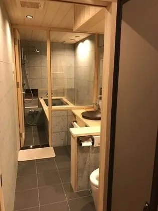 Traditional Ev (Reikaku Yasaka)