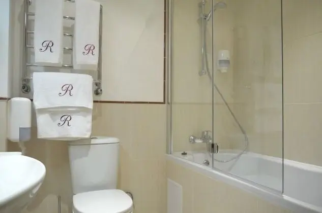 Standard Tek Büyük veya İki Ayrı Yataklı Oda