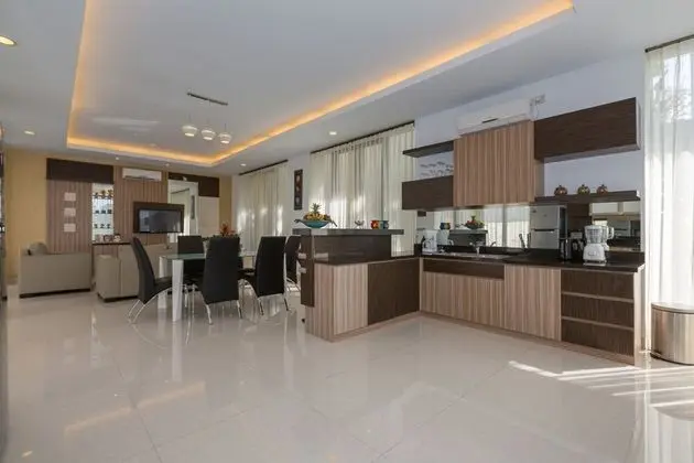 The Reiko Villa