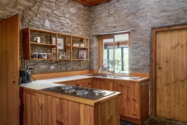 Kır Evi, 3 Yatak Odası (Thompsons Residence)