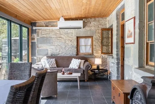 Kır Evi, 3 Yatak Odası (Thompsons Residence)