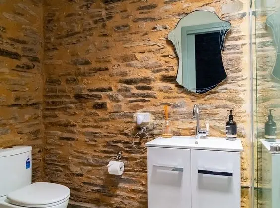 Kır Evi (Pay Office Cottage)