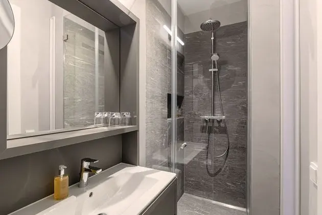 Superior Tek Büyük Yataklı Oda, Balkon, Dağ Manzaralı