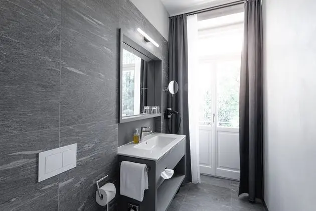 Superior Tek Büyük Yataklı Oda, Balkon, Dağ Manzaralı