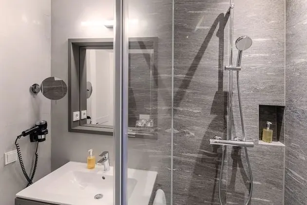 Superior Tek Büyük Yataklı Oda, Balkon, Dağ Manzaralı